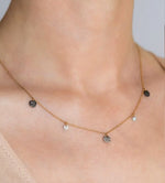Carica l&#39;immagine nel visualizzatore di Gallery, Collana Diamonds Multi Paillettes
